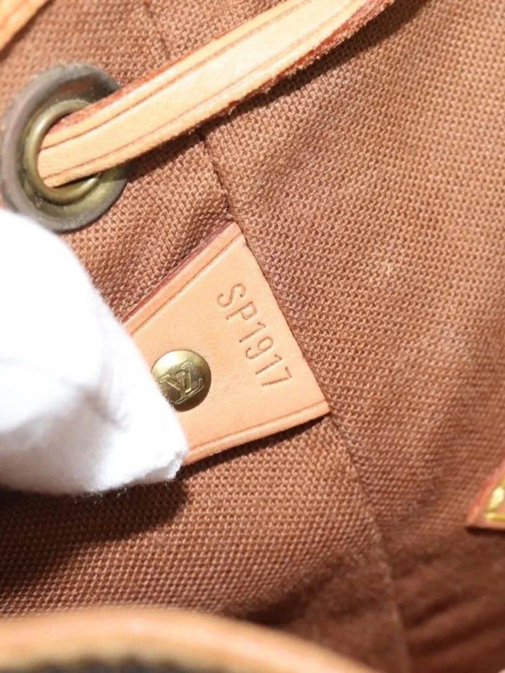 LOUIS VUITTON Monogram Montsouris MM Backpack M51136 LV Auth 188708